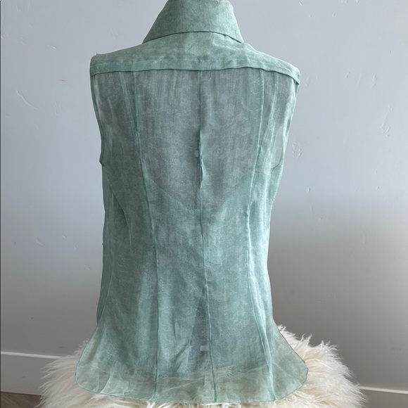 CHANEL 2 Pieces Silk Camisole & Top - Picture 5 of 13